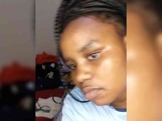 Prettyshe webcam