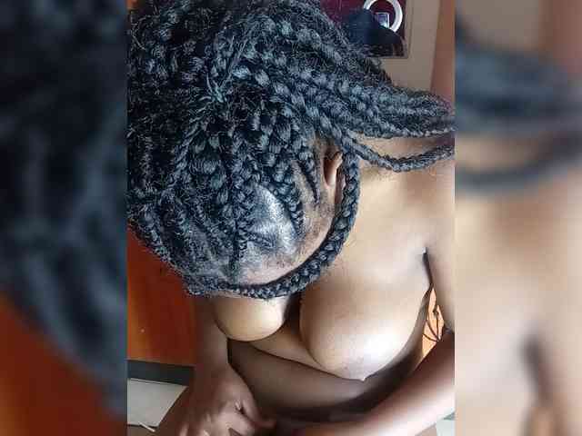 Prettyshe webcam