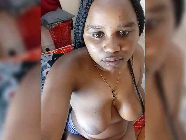 Prettyshe webcam