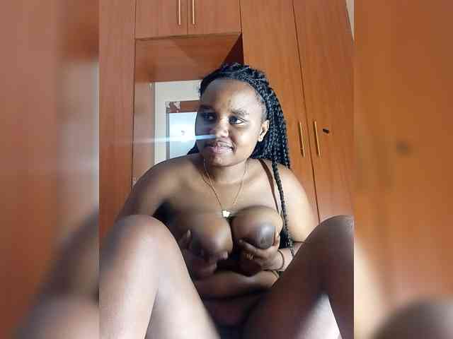 Prettyshe webcam