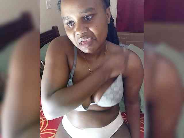 Prettyshe webcam