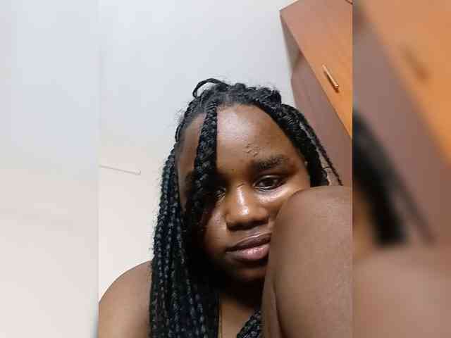 Prettyshe webcam