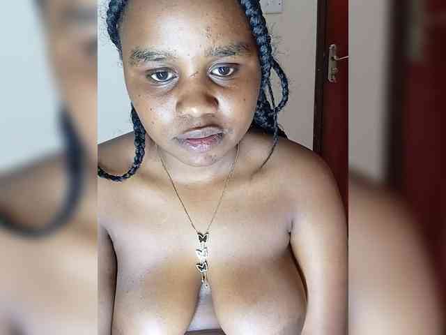 Prettyshe webcam