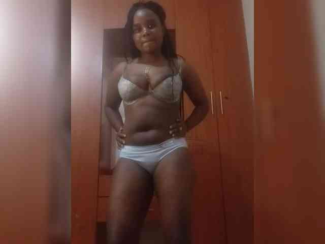 Prettyshe webcam