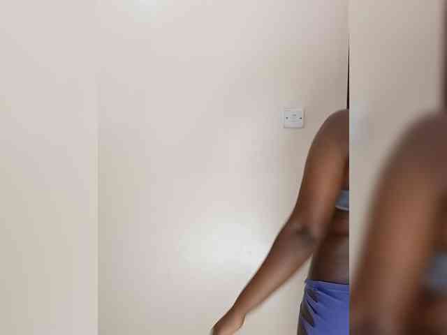 Prettyshe webcam