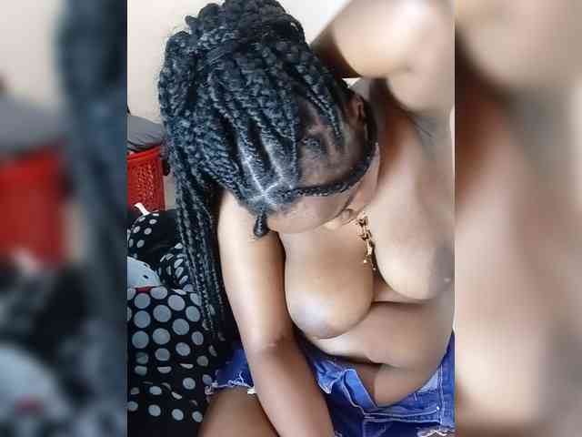 Prettyshe webcam
