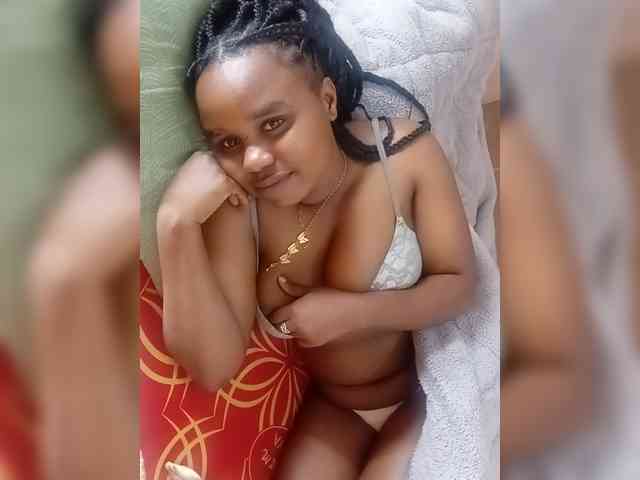 Prettyshe webcam
