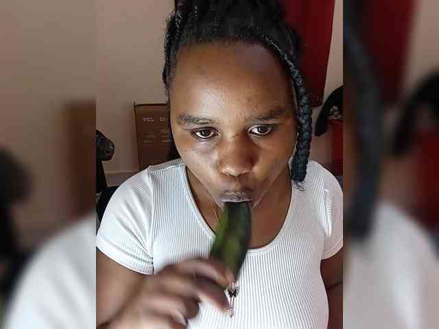 Prettyshe webcam