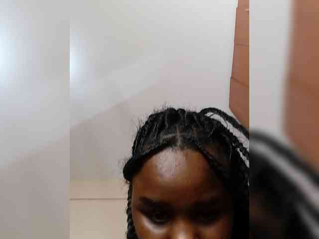 Prettyshe webcam