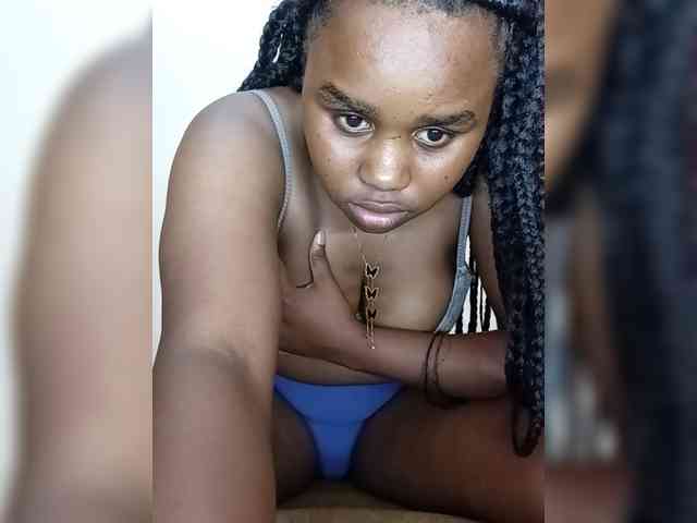 Prettyshe webcam