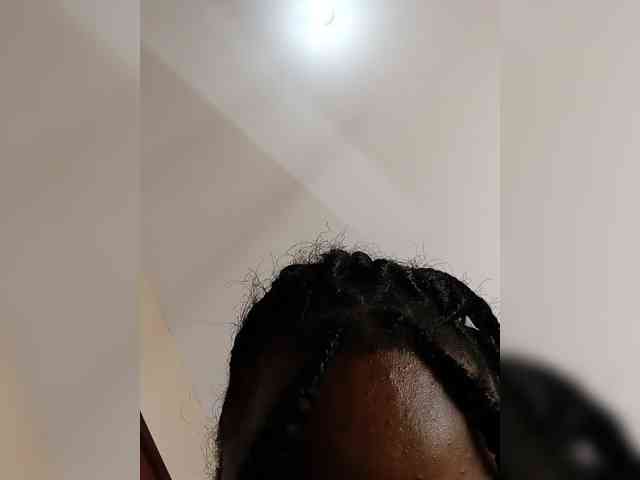 Prettyshe webcam