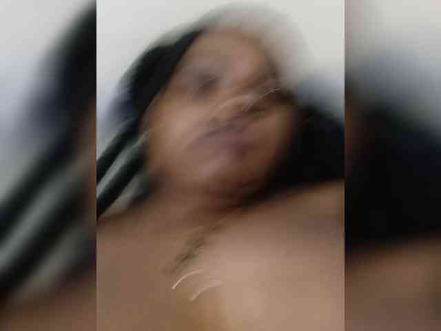 Prettyshe webcam