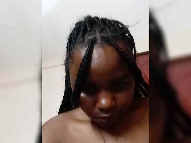 Prettyshe webcam