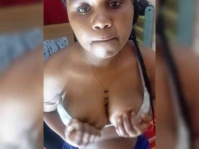 Prettyshe webcam