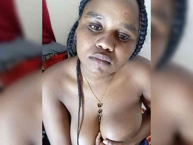 Prettyshe webcam