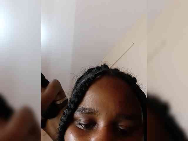 Prettyshe webcam