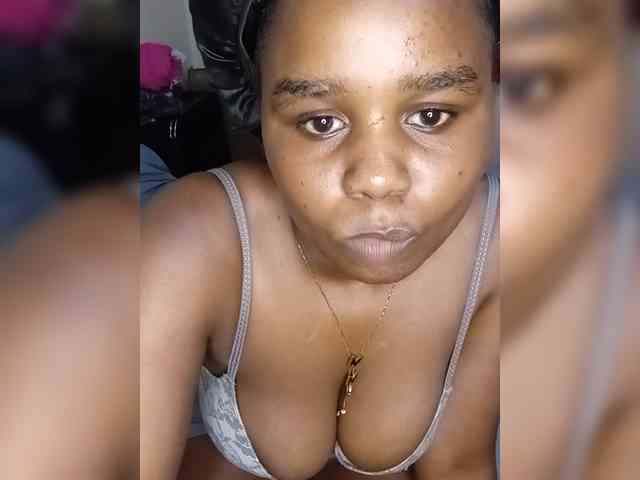 Prettyshe webcam