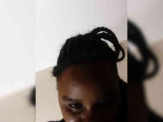 Prettyshe webcam