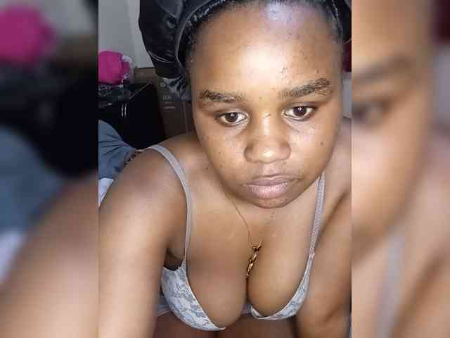 Prettyshe webcam