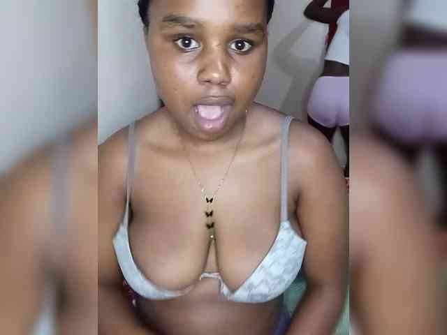 Prettyshe webcam