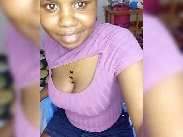 Prettyshe webcam