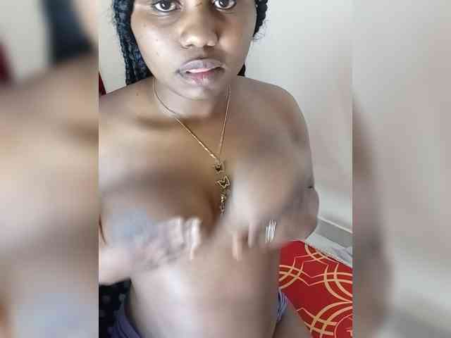 Prettyshe webcam