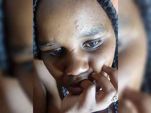 Prettyshe webcam
