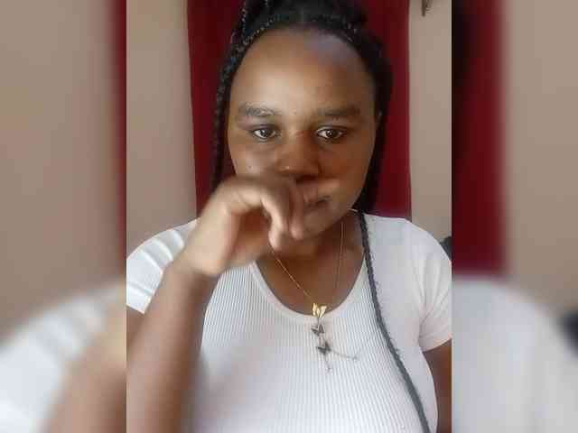 Prettyshe webcam