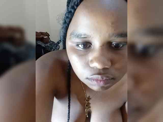 Prettyshe webcam