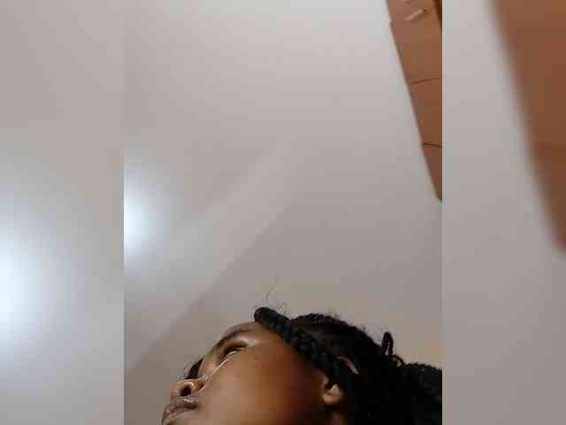 Prettyshe webcam