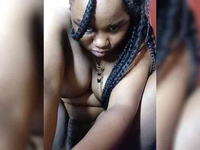 Prettyshe webcam