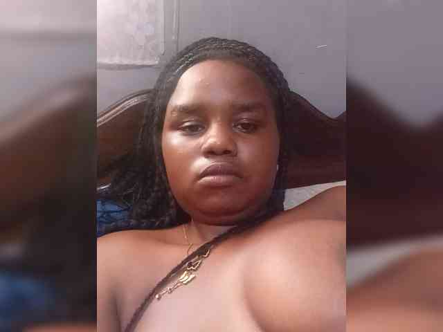 Prettyshe webcam