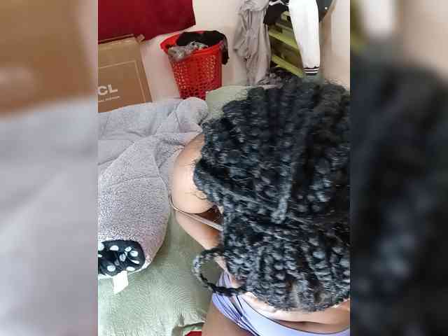 Prettyshe webcam