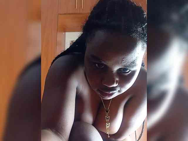 Prettyshe webcam