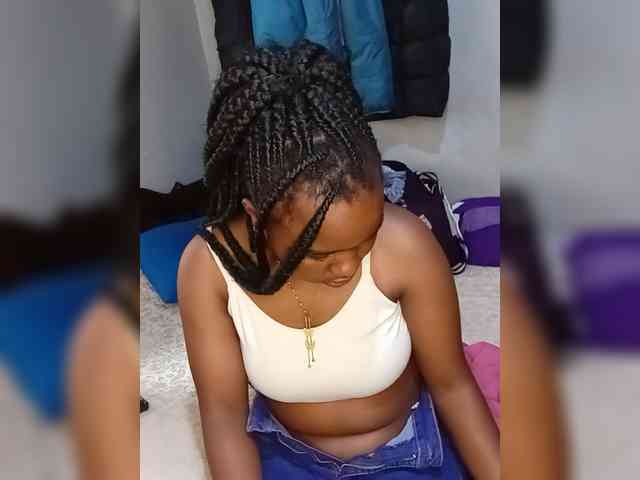 Prettyshe webcam