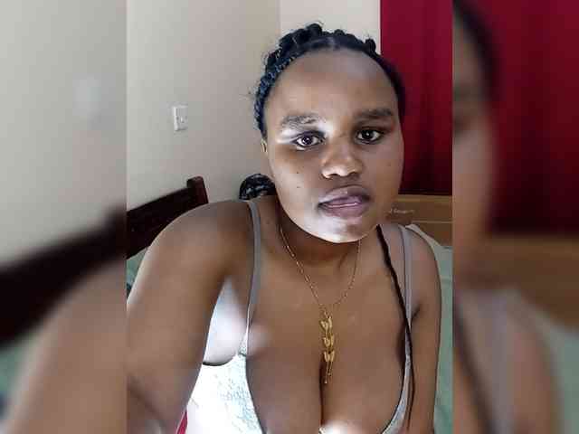 Prettyshe webcam
