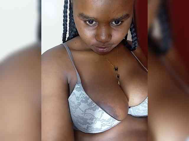 Prettyshe webcam