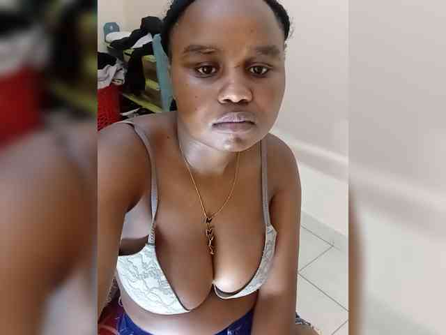 Prettyshe webcam