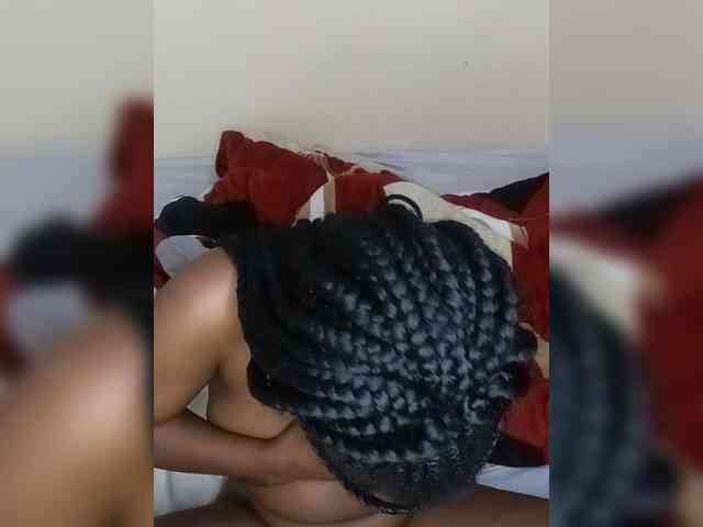 Prettyshe webcam