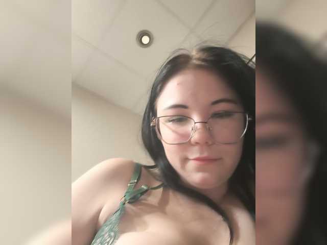 Kittydream-x live cam on BongaCams