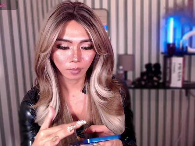 KattieFlirty11