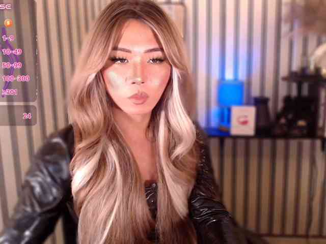 Kattieflirty11's cam show statistics and live stream