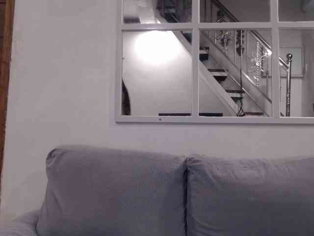 Junglewoman webcam