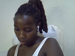 miss-vibes's Live Webcam