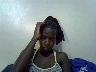 miss-vibes's Live Webcam