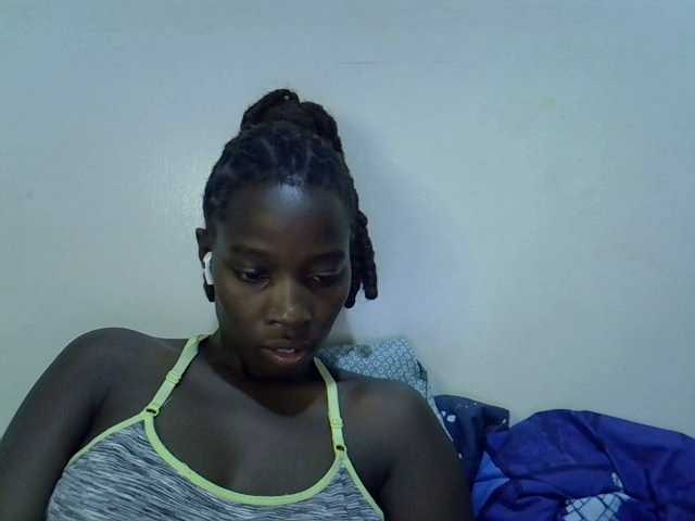 miss-vibes — live female cam