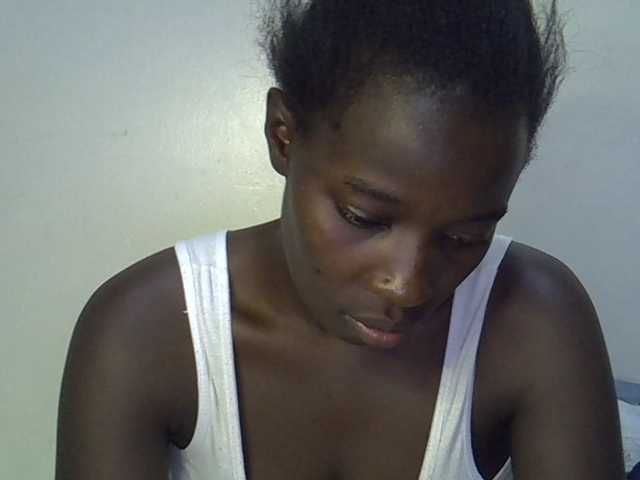 miss-vibes live cam on BongaCams