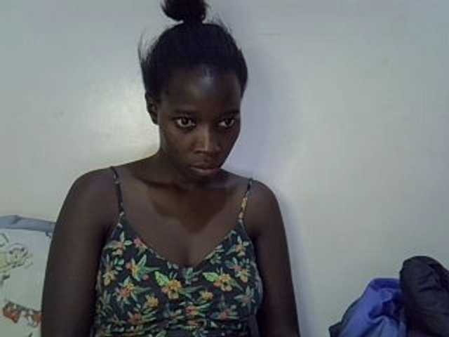 miss-vibes live cam on BongaCams