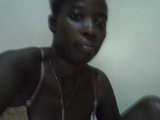 miss-vibes live cam on BongaCams