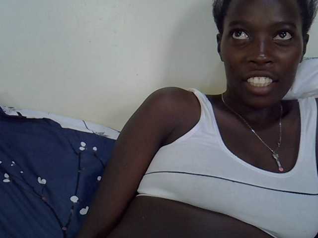 miss-vibes live cam on BongaCams